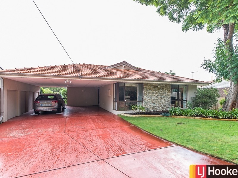 51 Parkside Drive, Thornlie WA 6108