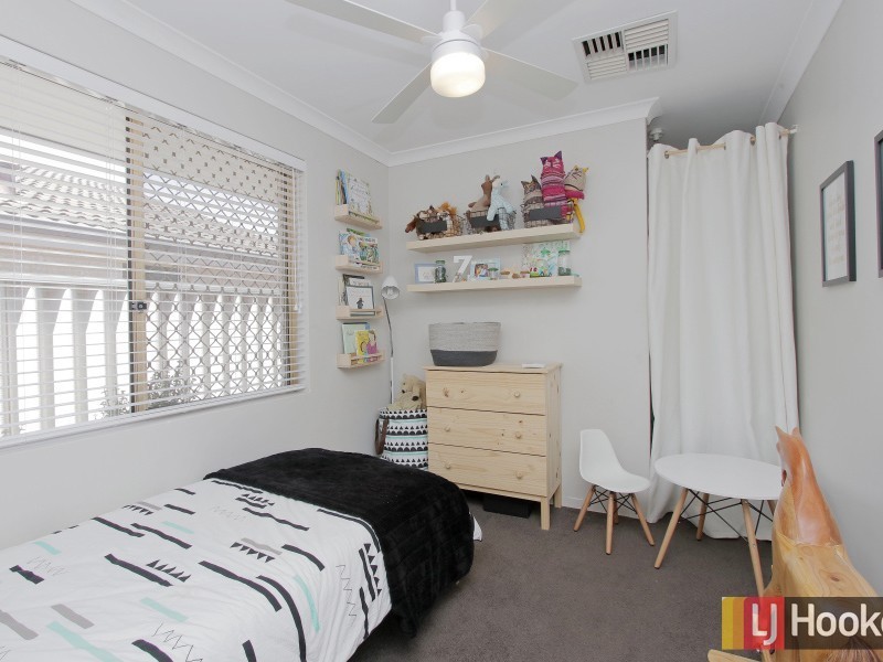 5 Lydiard Retreat, Canning Vale WA 6155