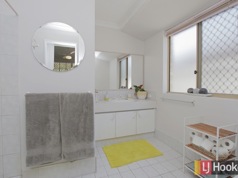 5 Lydiard Retreat, Canning Vale WA 6155