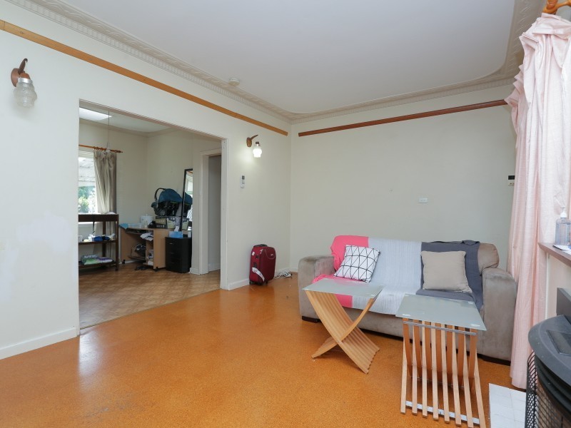 13 Melvin Avenue, Thornlie WA 6108