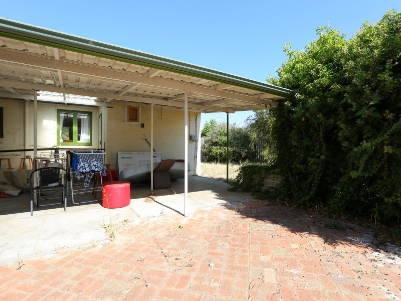 13 Melvin Avenue, Thornlie WA 6108