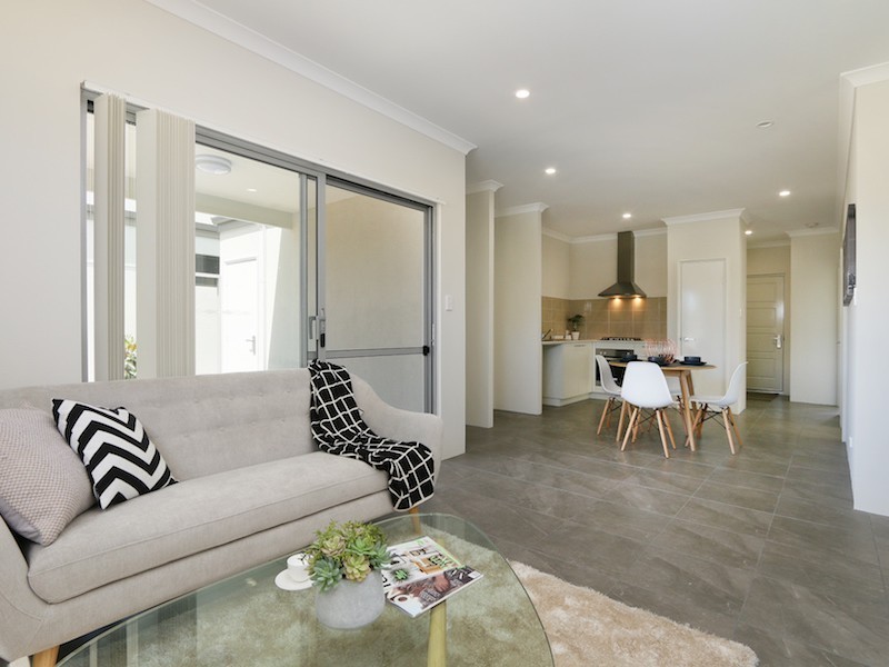 38 Prince Street (cnr Centre Street), Queens Park WA 6107