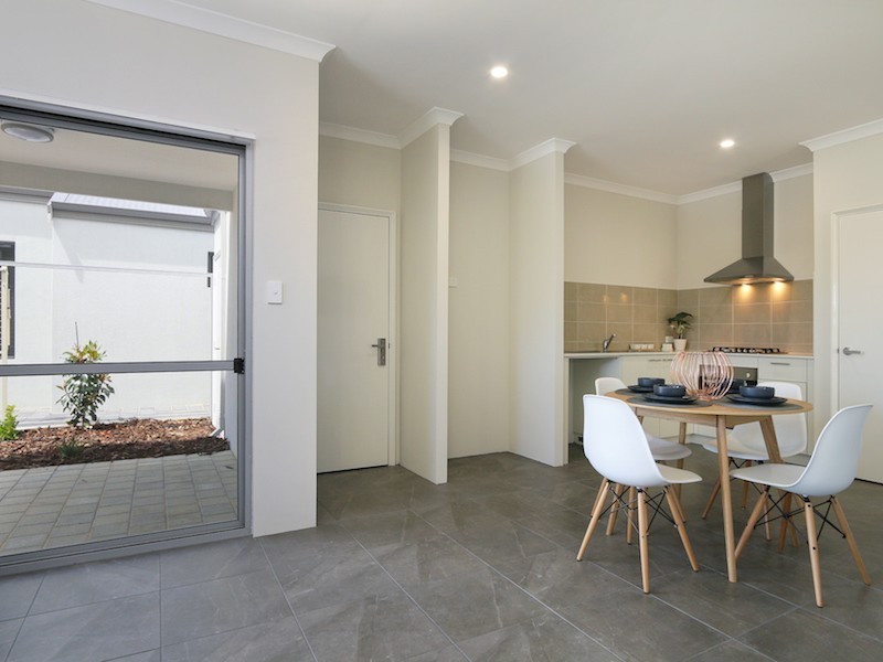 38 Prince Street (cnr Centre Street), Queens Park WA 6107