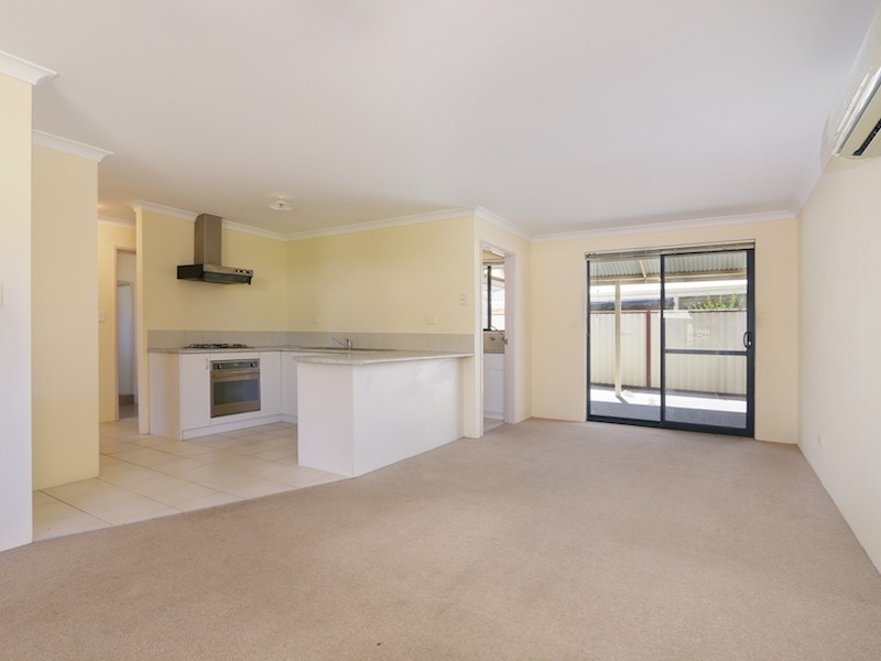 8/25 Apley Street, Maddington WA 6109