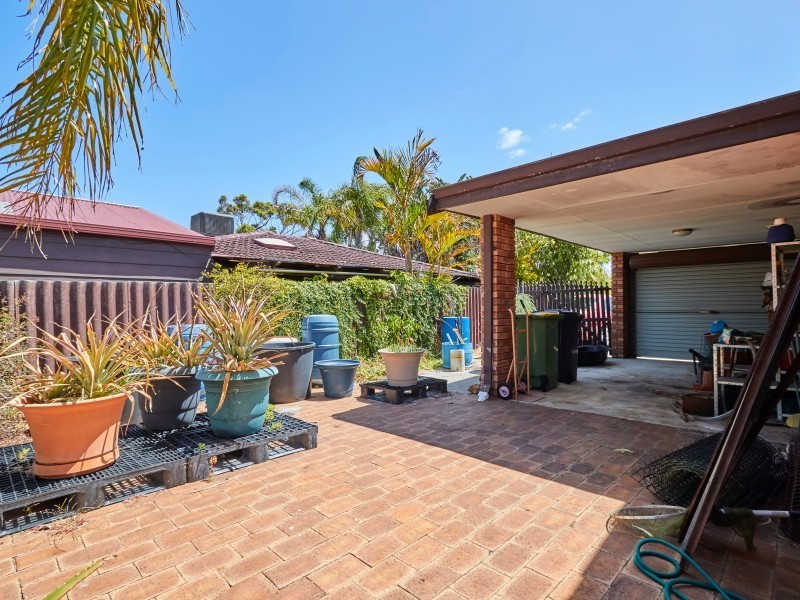 27 Greenough Way, Gosnells WA 6110
