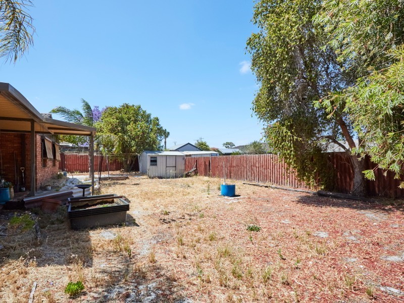 27 Greenough Way, Gosnells WA 6110