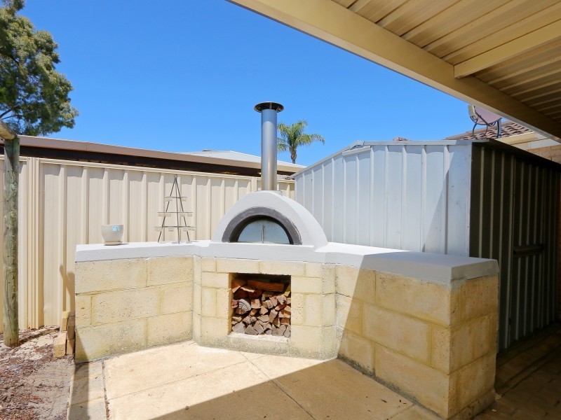 11 Challenger Drive, Thornlie WA 6108