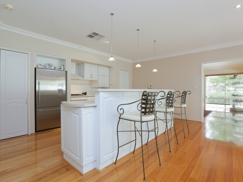 24 Burnside Terrace, Canning Vale WA 6155