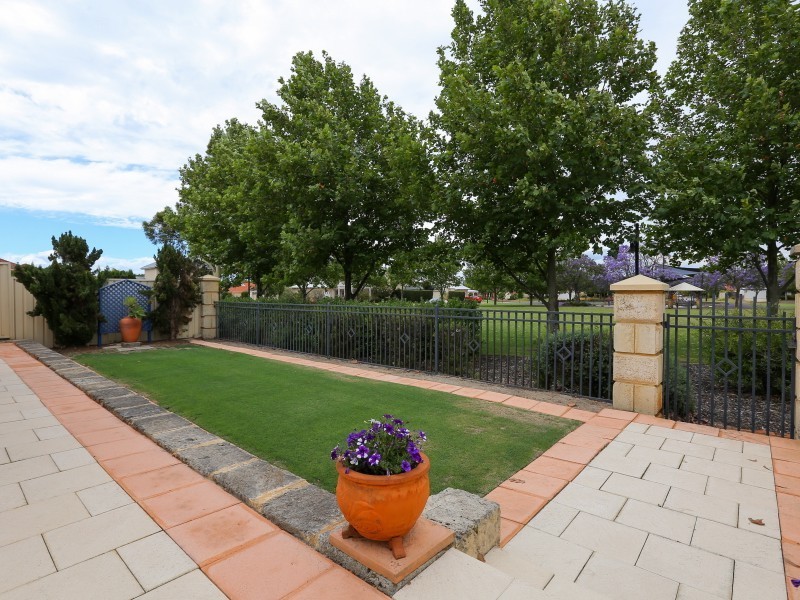 24 Burnside Terrace, Canning Vale WA 6155