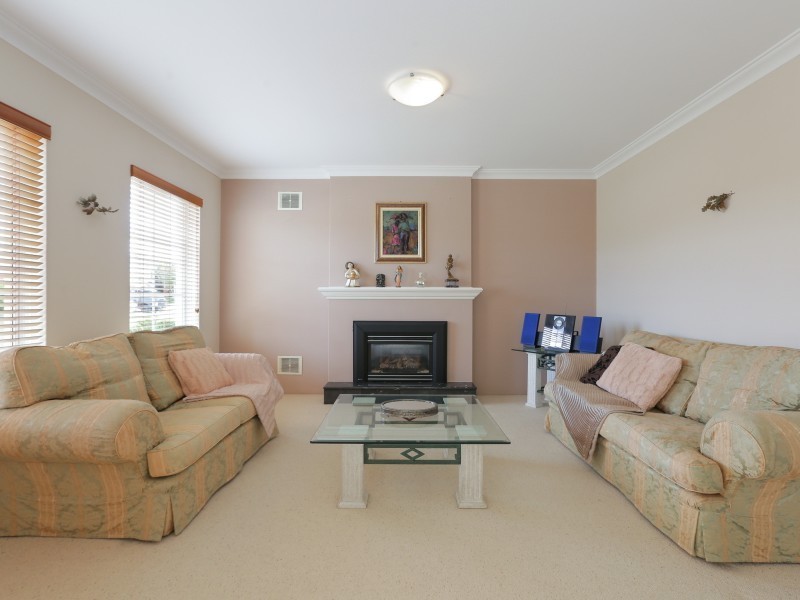 24 Burnside Terrace, Canning Vale WA 6155