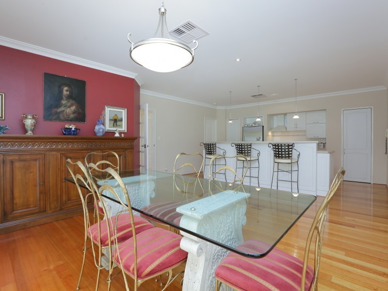 24 Burnside Terrace, Canning Vale WA 6155