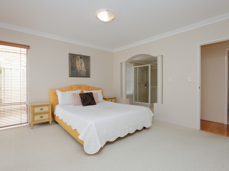 24 Burnside Terrace, Canning Vale WA 6155