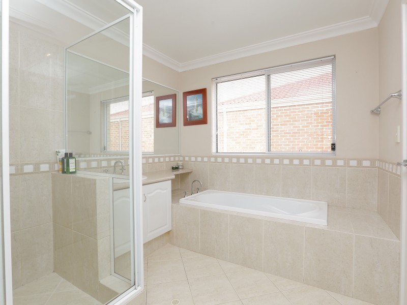 24 Burnside Terrace, Canning Vale WA 6155