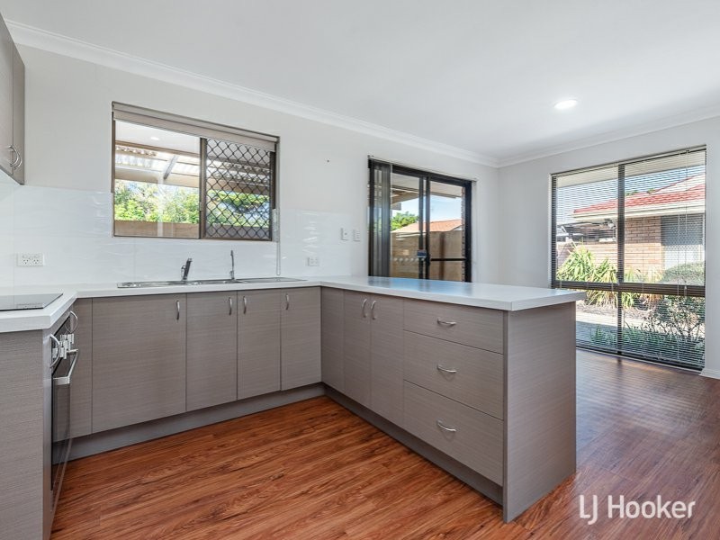 5/8 Moore Street, Dianella WA 6059