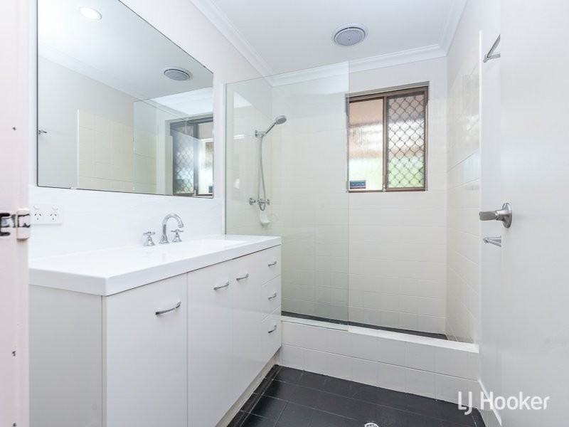 5/8 Moore Street, Dianella WA 6059