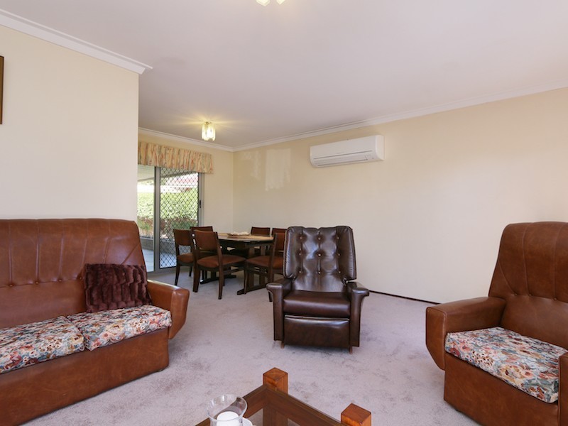 25 Rushbrook Way, Thornlie WA 6108