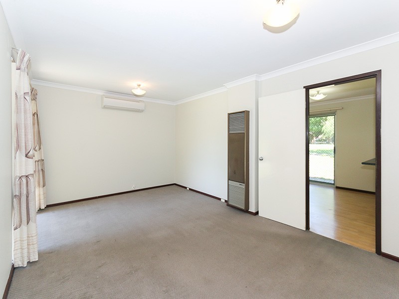 36 Regency Drive, Thornlie WA 6108