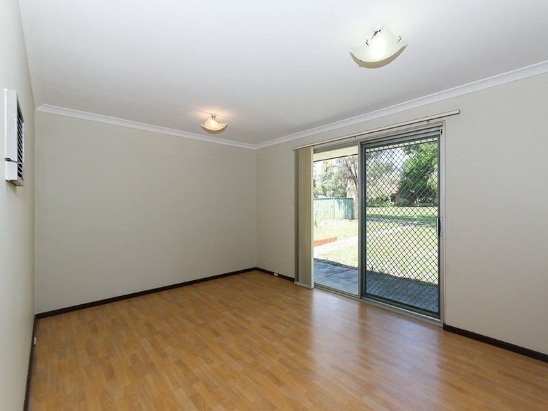 36 Regency Drive, Thornlie WA 6108