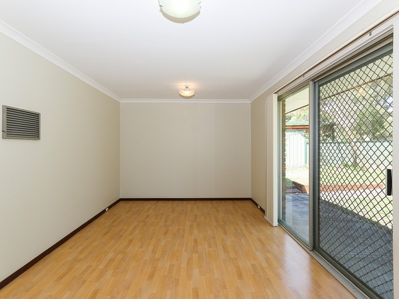 36 Regency Drive, Thornlie WA 6108