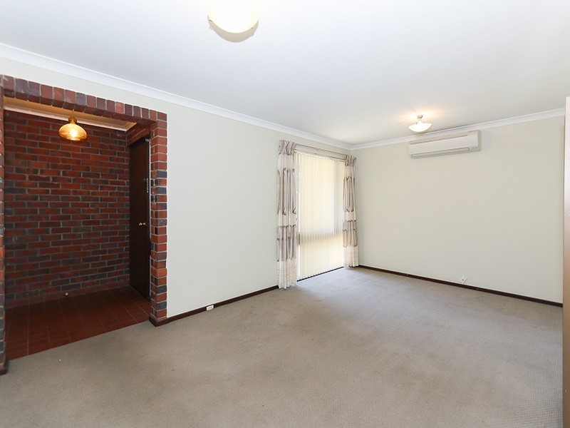 36 Regency Drive, Thornlie WA 6108