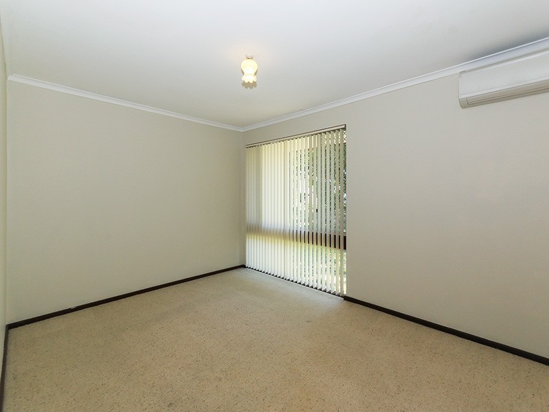 36 Regency Drive, Thornlie WA 6108