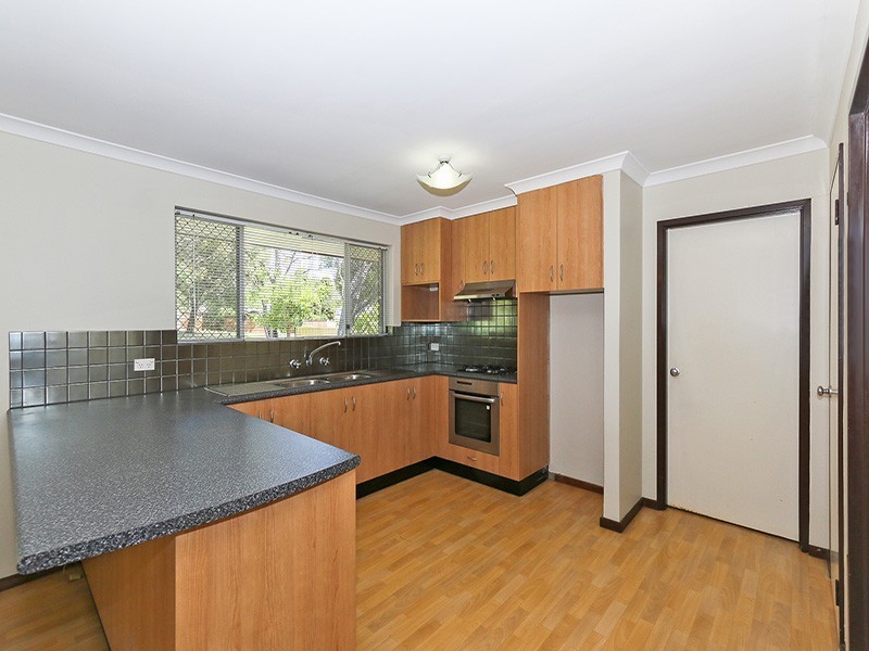 36 Regency Drive, Thornlie WA 6108