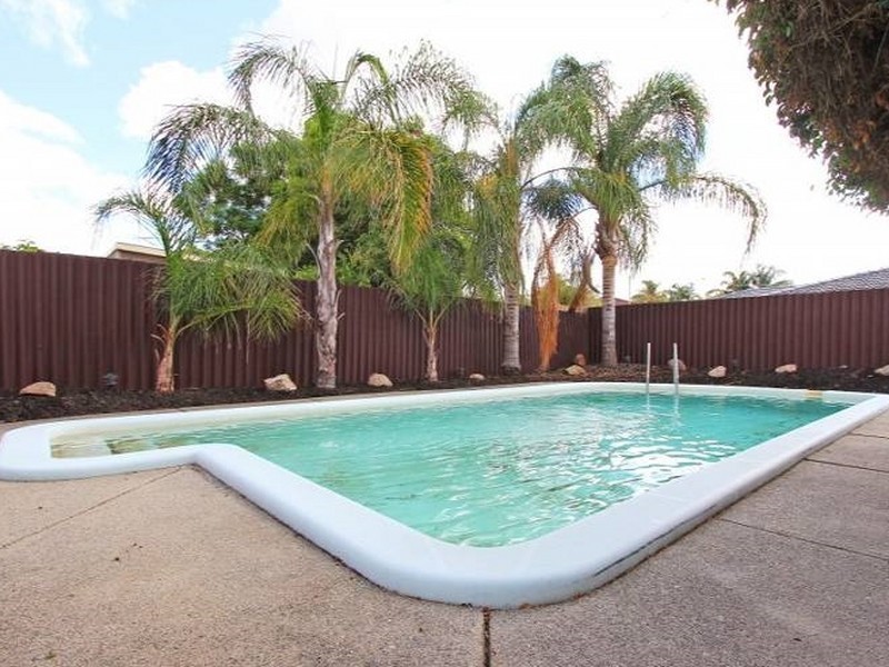 24 Stevenage Street, Huntingdale WA 6110