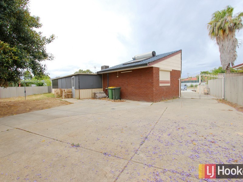 43 Numulgi Street, Armadale WA 6112