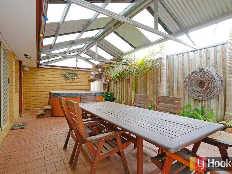 18 Starlight Pass, Seville Grove WA 6112