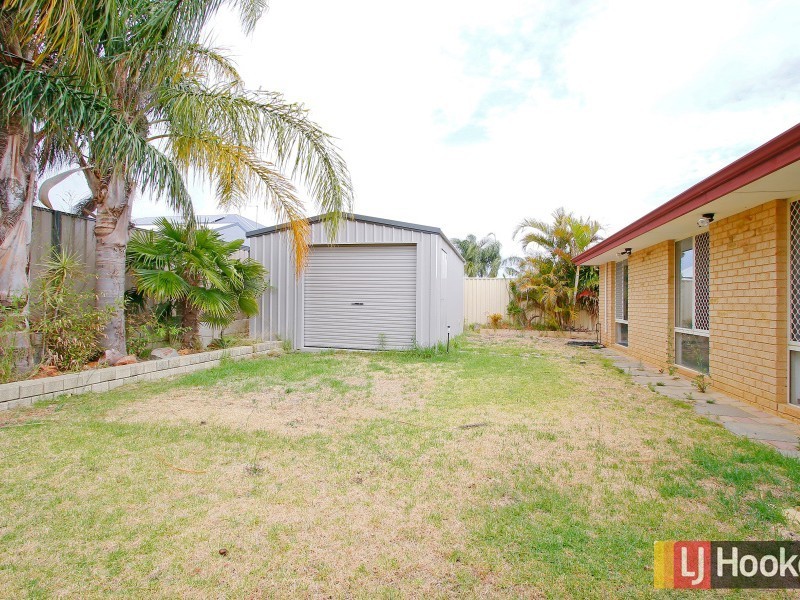 18 Starlight Pass, Seville Grove WA 6112