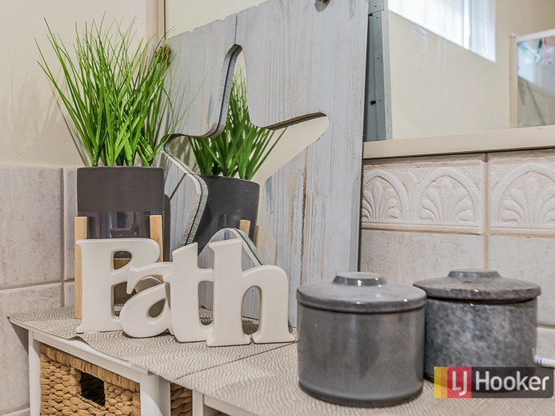 19 Ningaloo Way, Thornlie WA 6108