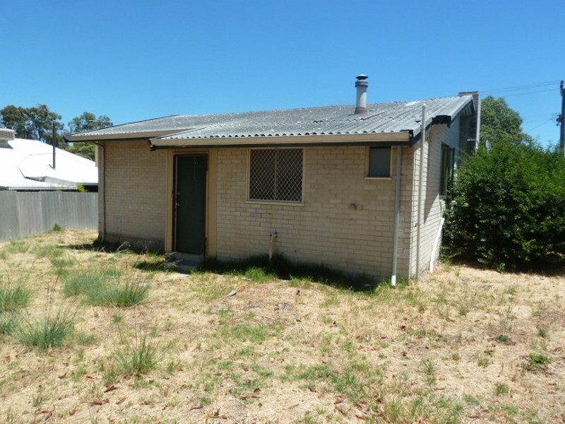 336 Kew Street, Cloverdale WA 6105
