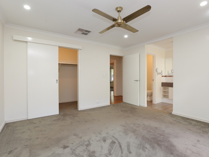 11 Southacre Drive, Canning Vale WA 6155