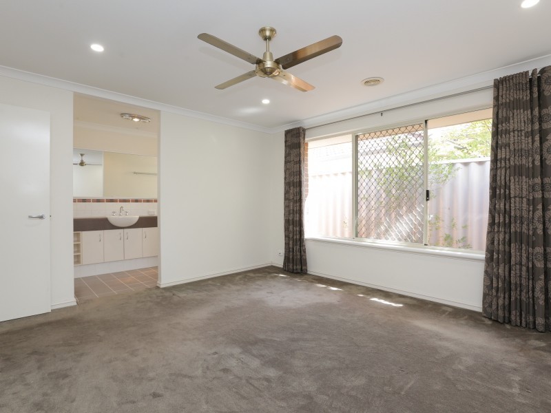 11 Southacre Drive, Canning Vale WA 6155