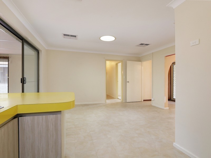 100 Yale Road, Thornlie WA 6108