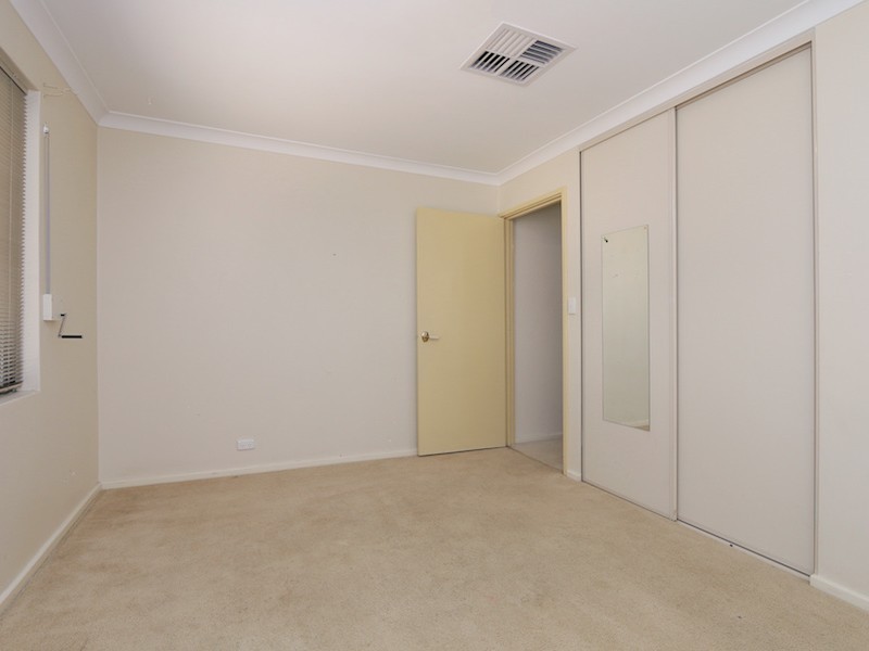 100 Yale Road, Thornlie WA 6108