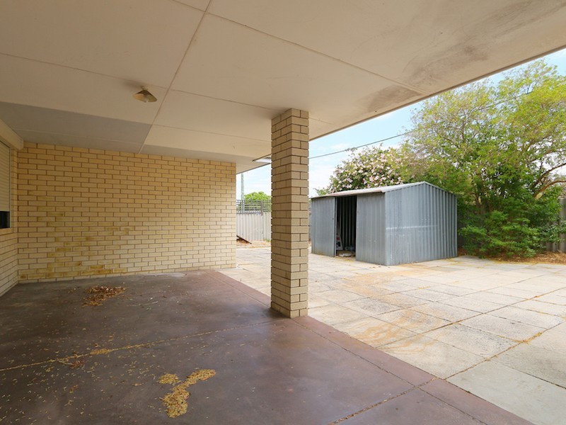 100 Yale Road, Thornlie WA 6108