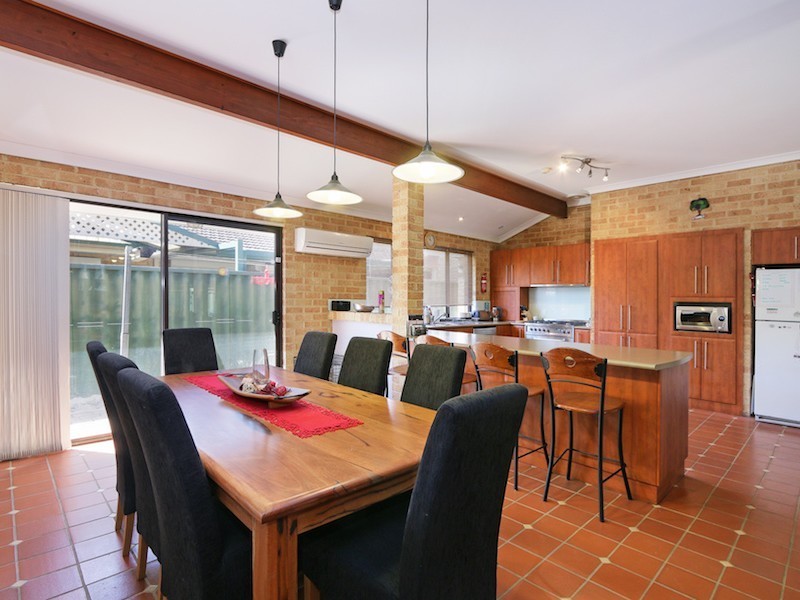 11 Aster Court, Thornlie WA 6108