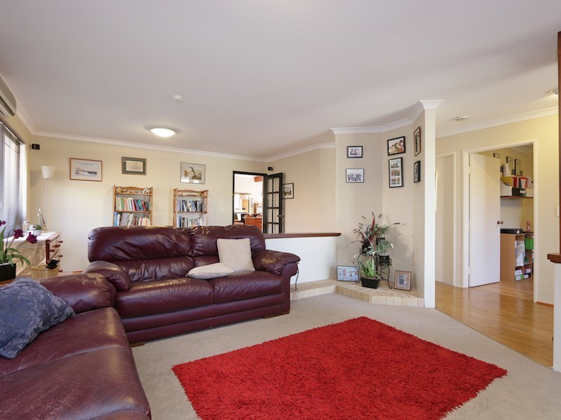 11 Aster Court, Thornlie WA 6108