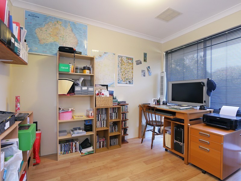 11 Aster Court, Thornlie WA 6108