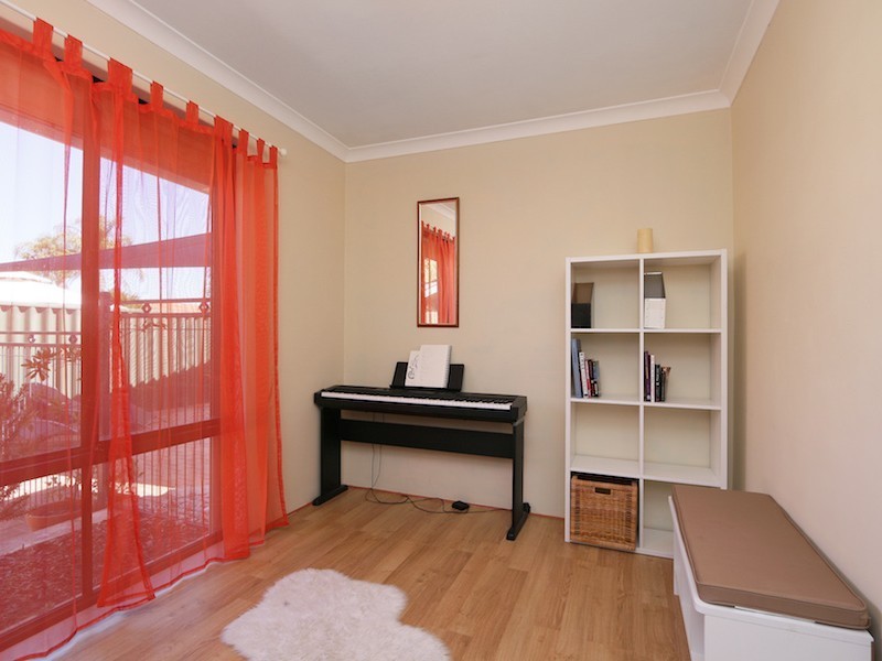 11 Aster Court, Thornlie WA 6108