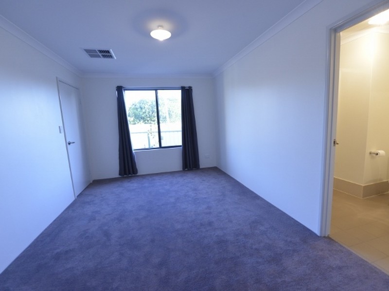 33 Yale Road, Thornlie WA 6108