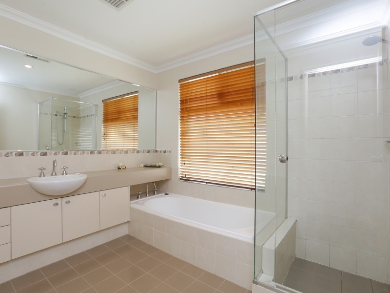 10 Tranquility Place, Maddington WA 6109
