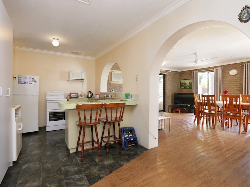 59 Ashburton Drive, Gosnells WA 6110