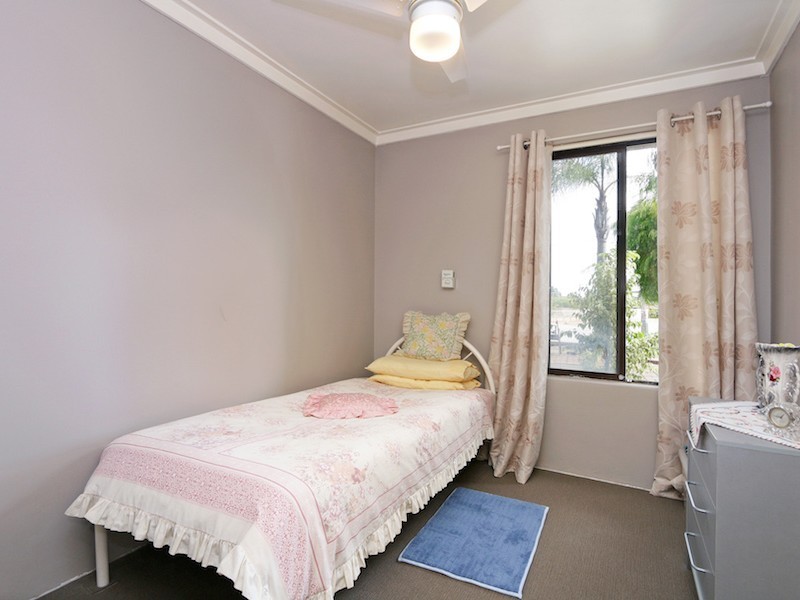 59 Ashburton Drive, Gosnells WA 6110