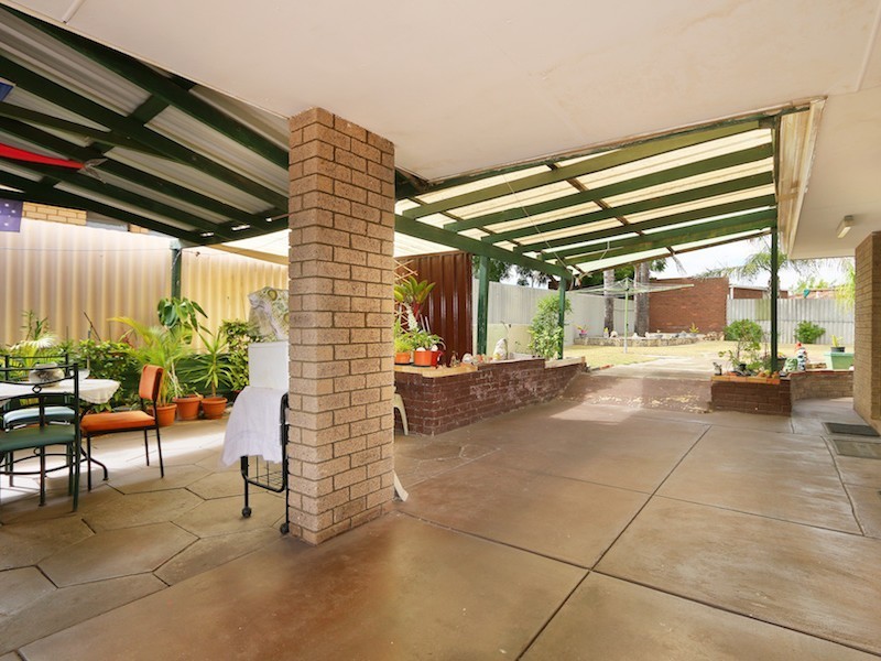 59 Ashburton Drive, Gosnells WA 6110