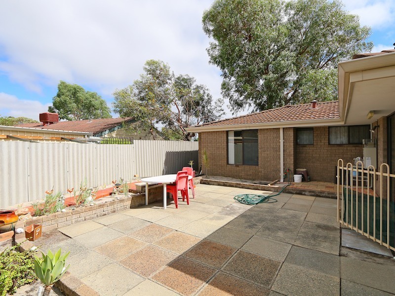 59 Ashburton Drive, Gosnells WA 6110
