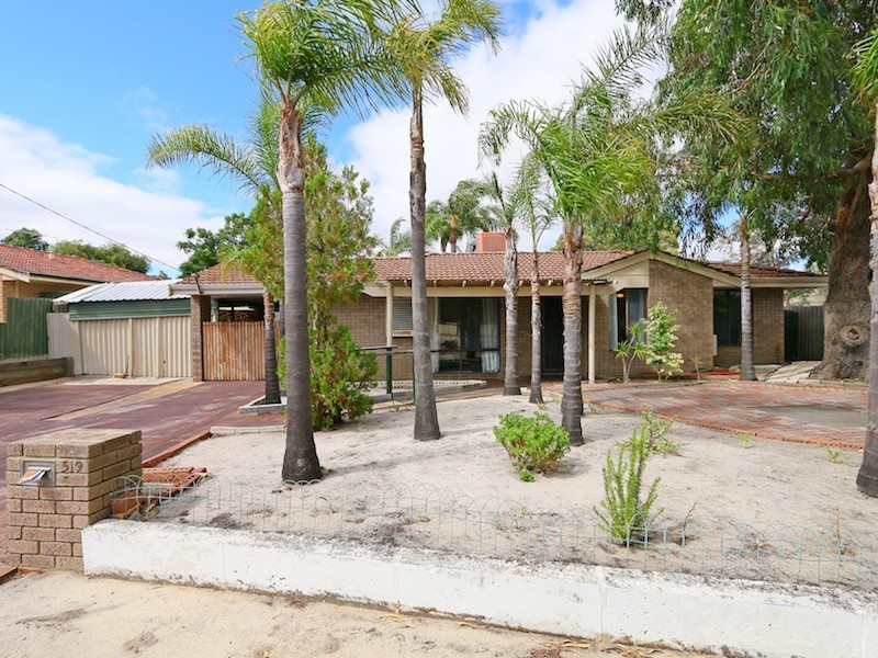 59 Ashburton Drive, Gosnells WA 6110