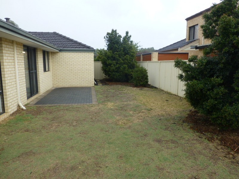40 Teal Brook Circle, Seville Grove WA 6112