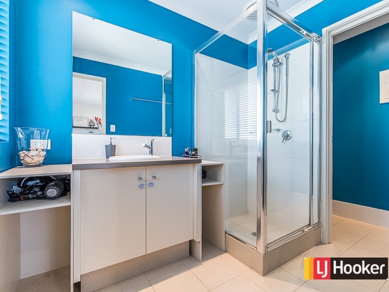 17/18 Deanmore Bend, Hammond Park WA 6164